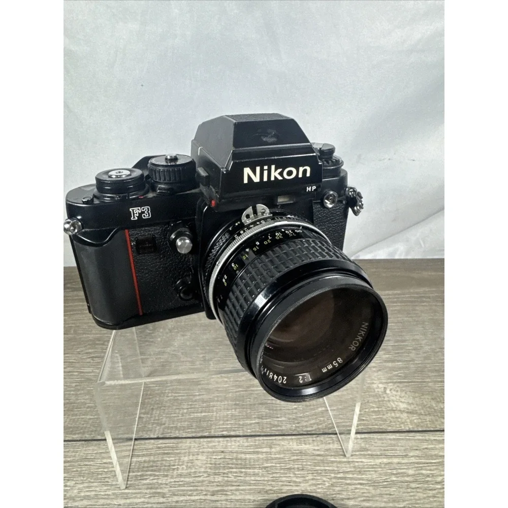 Nikon F3 SLR 35mm Film Camera Black with Nikkor 85mm 1:2 Manual Focus Lens Works